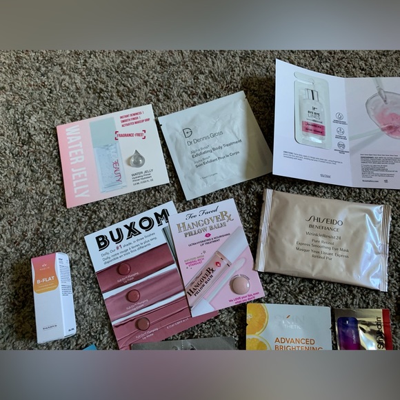 Huge Bundle NEW 38 Pcs Skincare & Makeup Lots Mix - Picture 3 of 10